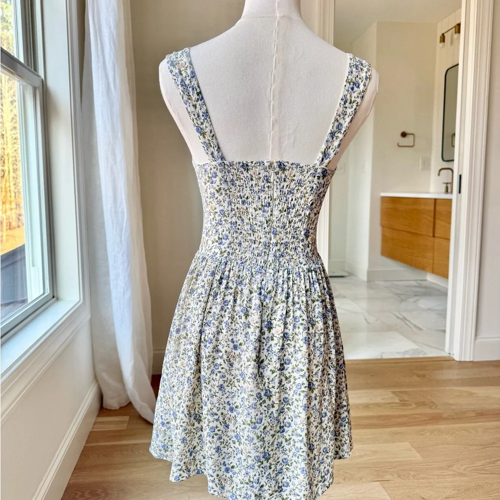 Reformation Taiga Dress - Blue and White Floral Sweetheart Mini - Size 0 - Picture 3 of 7